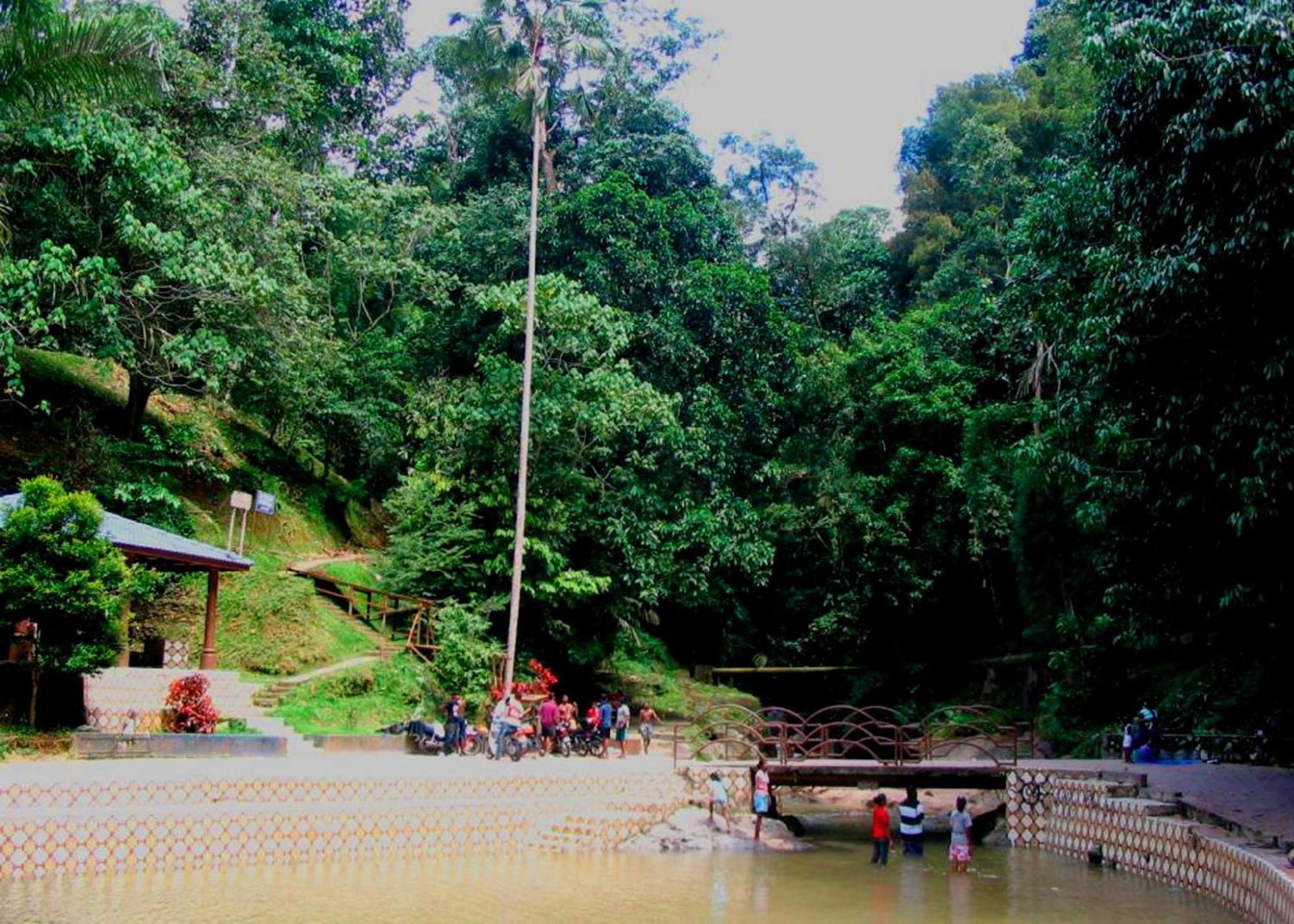 Ark Serendah Hotel